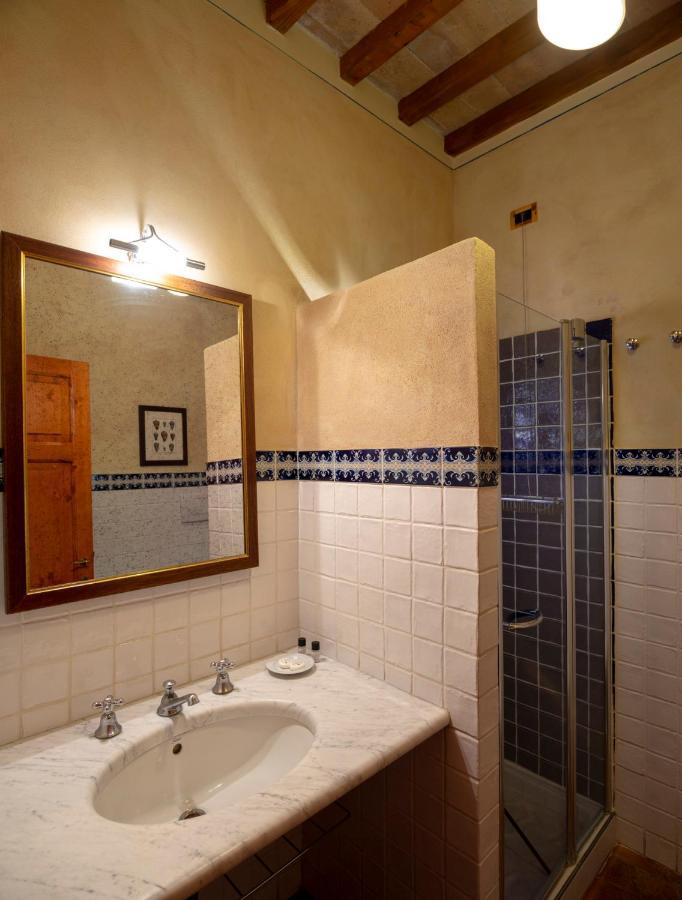 B&B Palazzo Al Torrione San Gimignano Exterior photo